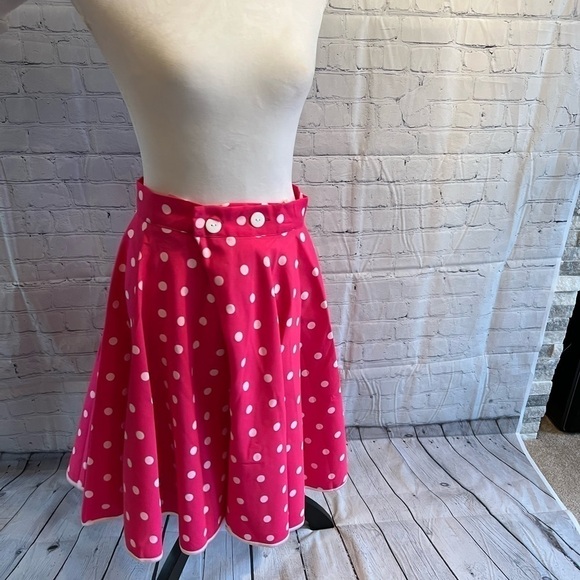 Plus size wraparound skirt - Picture 1 of 16